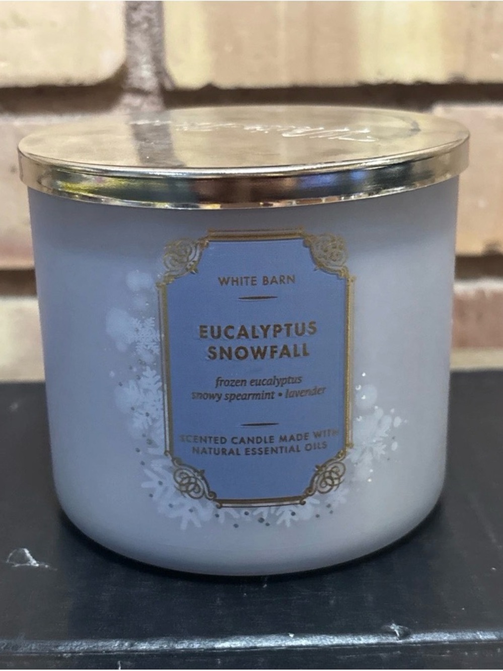 BATH & BODY WORKS WHITE BARN EUCALYPTUS SNOWFALL 3 WICK 14.5 OZ SCENTED CANDLE